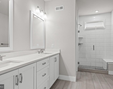 2150 Northbank Place - Photo Thumbnail 22