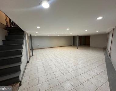 2033 W Passyunk Avenue - Photo Thumbnail 4