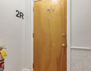 350 Green Lane - Photo Thumbnail 13