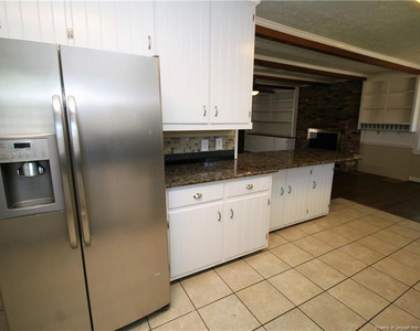 2515 Fort Bragg Road - Photo Thumbnail 16