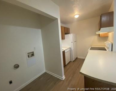 6408 Starbrook Drive - Photo Thumbnail 4
