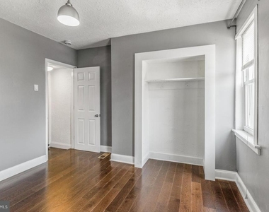 2564 Collins Street - Photo Thumbnail 13