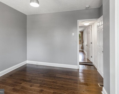 2564 Collins Street - Photo Thumbnail 12