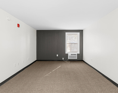 5104 Hollyridge Drive - Photo Thumbnail 8