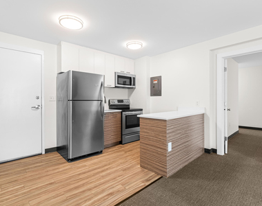 5104 Hollyridge Drive - Photo Thumbnail 13