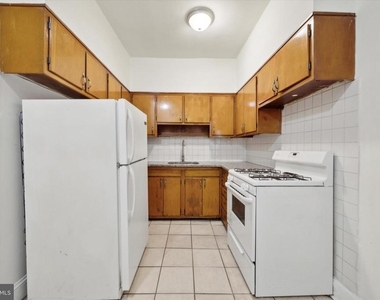 1817 Spruce Street - Photo Thumbnail 4