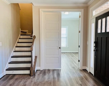 1717 Banks View Drive - Photo Thumbnail 3
