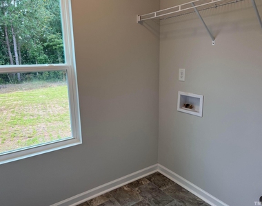 179 Maple Tree Lane - Photo Thumbnail 8