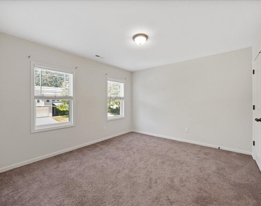 139 Smart Court - Photo Thumbnail 19