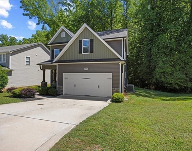 139 Smart Court - Photo Thumbnail 3