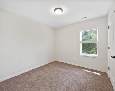 139 Smart Court - Photo Thumbnail 20