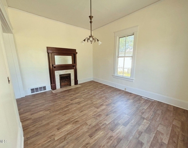 114 Forest Avenue - Photo Thumbnail 5