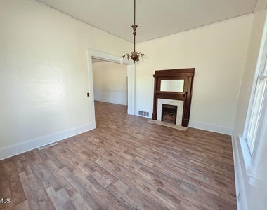 114 Forest Avenue - Photo Thumbnail 6