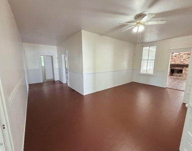 114 Forest Avenue - Photo Thumbnail 7