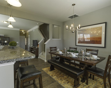 48 Hawkstone Drive - Photo Thumbnail 7