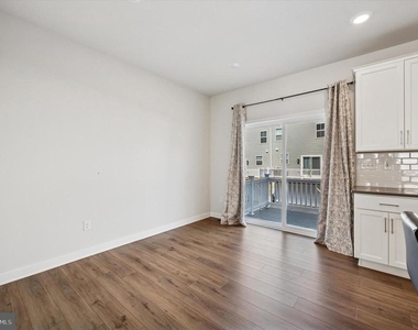 7 Kusy Terrace - Photo Thumbnail 4