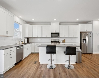 7 Kusy Terrace - Photo Thumbnail 6