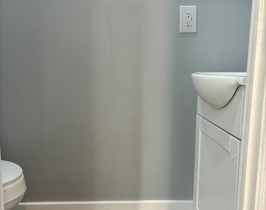 174 E Main Street - Photo Thumbnail 7