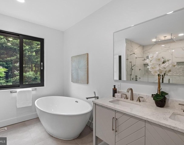 354 Winding Way - Photo Thumbnail 37