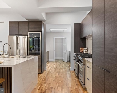 354 Winding Way - Photo Thumbnail 5