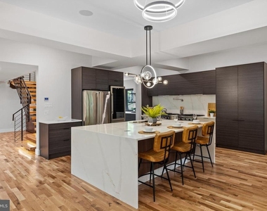 354 Winding Way - Photo Thumbnail 1