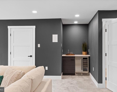 354 Winding Way - Photo Thumbnail 29