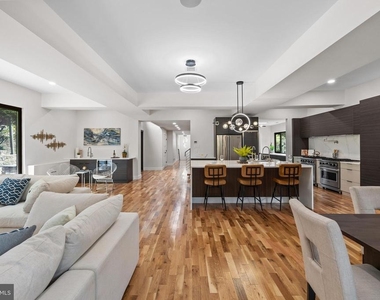 354 Winding Way - Photo Thumbnail 13