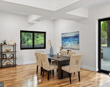 354 Winding Way - Photo Thumbnail 15
