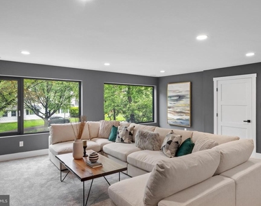 354 Winding Way - Photo Thumbnail 28