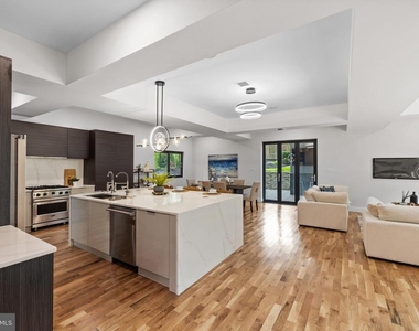 354 Winding Way - Photo Thumbnail 10
