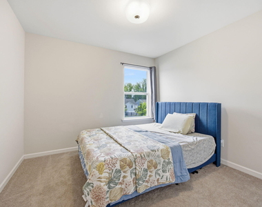 1401 Addison Lake Street - Photo Thumbnail 34