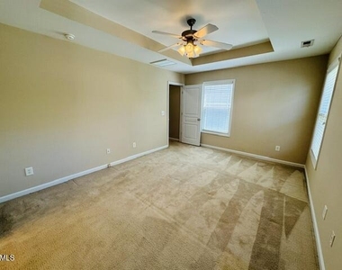 705 Keystone Park Drive - Photo Thumbnail 10