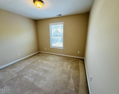 705 Keystone Park Drive - Photo Thumbnail 15