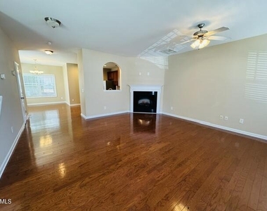 705 Keystone Park Drive - Photo Thumbnail 2
