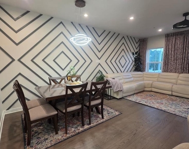 252 Chase Drive - Photo Thumbnail 4