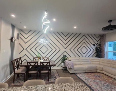 252 Chase Drive - Photo Thumbnail 7