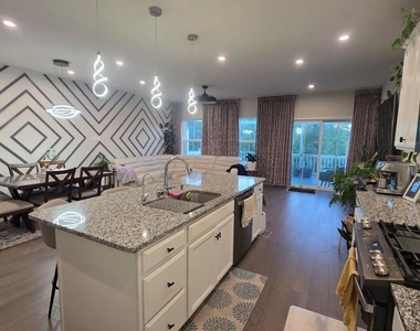 252 Chase Drive - Photo Thumbnail 9