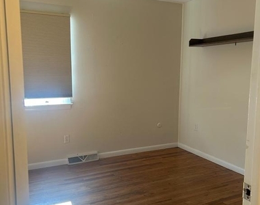 337 Highland Avenue - Photo Thumbnail 14