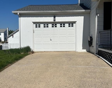 337 Highland Avenue - Photo Thumbnail 3