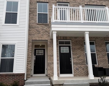 612 Brass Ln - Photo Thumbnail 1
