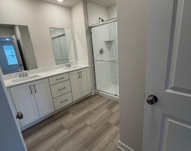 612 Brass Ln - Photo Thumbnail 18