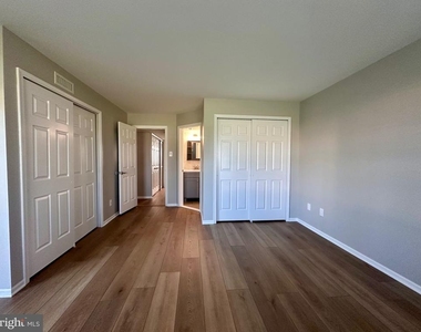 365 Independence Drive - Photo Thumbnail 7