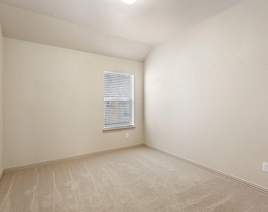 521 Walsh Hill Trl - Photo Thumbnail 18