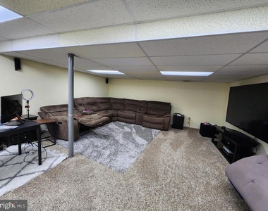 498 Palmer Farm Drive - Photo Thumbnail 14