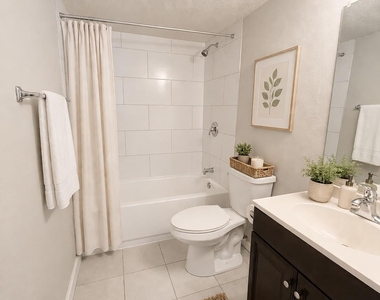 4303 Duval St - Photo Thumbnail 7