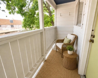 4303 Duval St - Photo Thumbnail 8