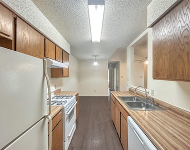 2008 Alex Ave - Photo Thumbnail 5