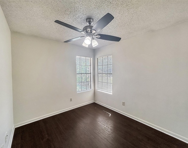 2008 Alex Ave - Photo Thumbnail 12