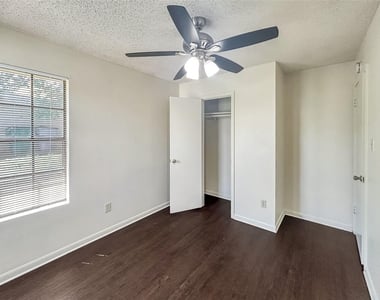 2008 Alex Ave - Photo Thumbnail 13