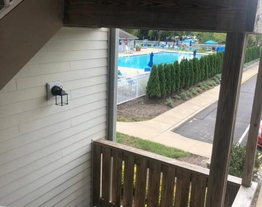 1802 Ravens Crest Dr E - Photo Thumbnail 14